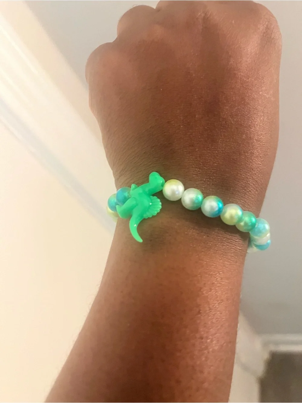 Kids Green Dinosaur Beaded Bracelet - Playful Stretch Jewelry